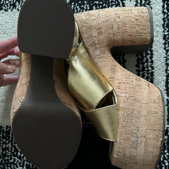 SCHUTZ Velma Metallic Leather Sandal - Picture 3 of 6